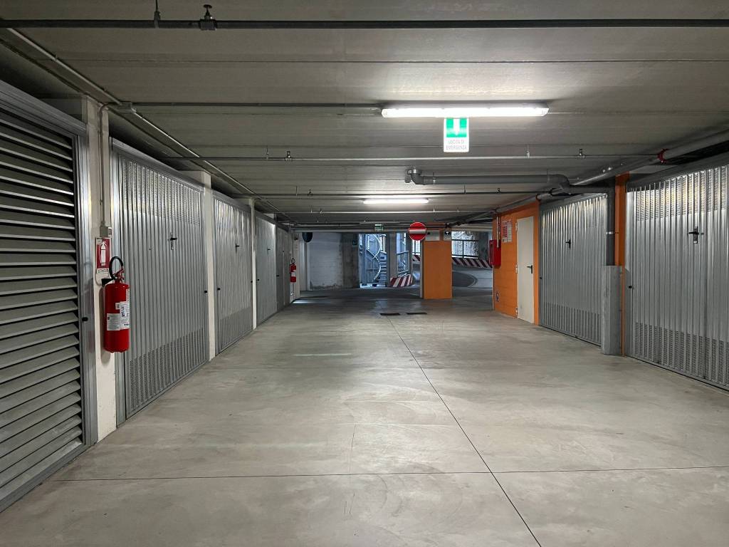 Box / garage a Verona in Via Gian Carlo Camozzini - Foto 2