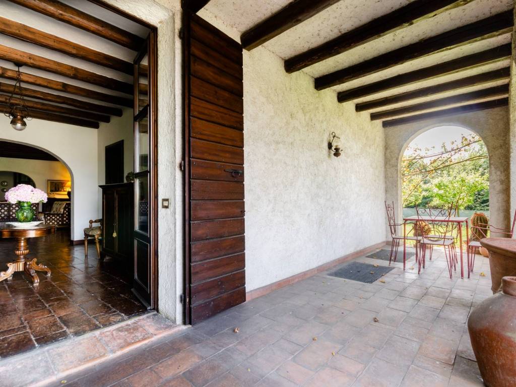 Villa a Cassago brianza in Via 8 Marzo, 14 - Foto 4