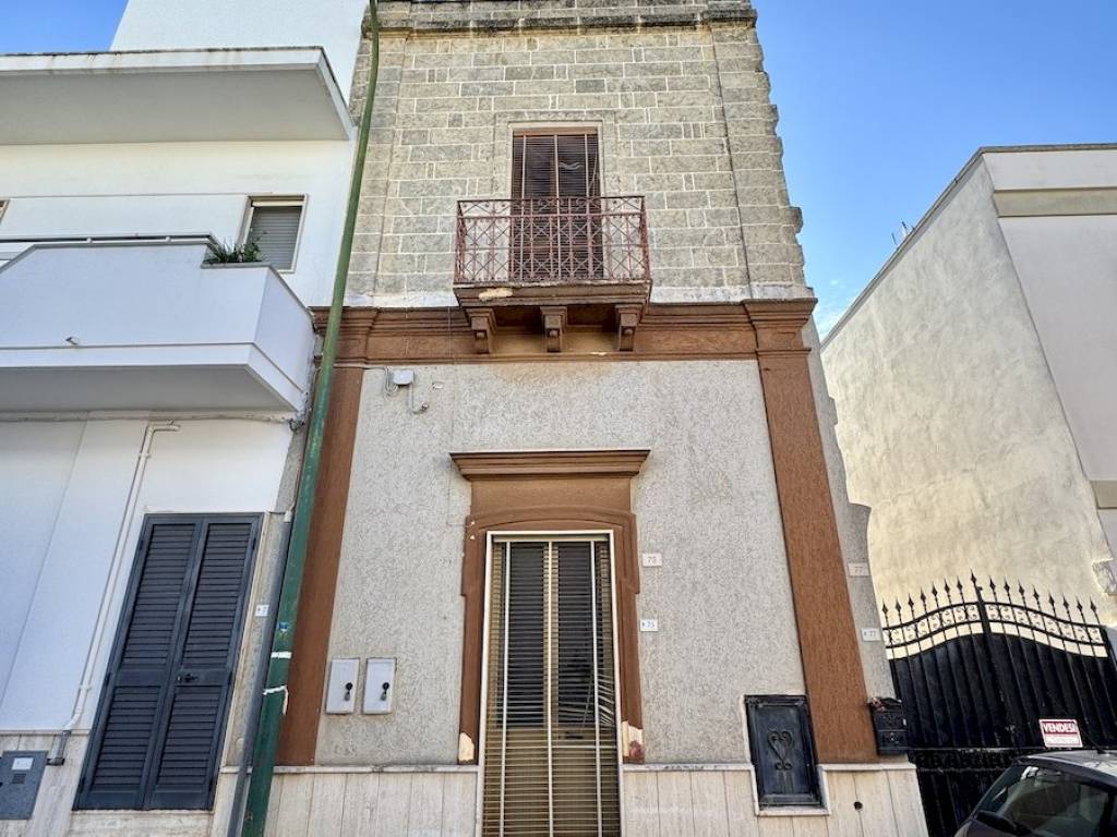 Casa indipendente a Ugento in Via Aghilberto del Balzo, 75 - Foto 2