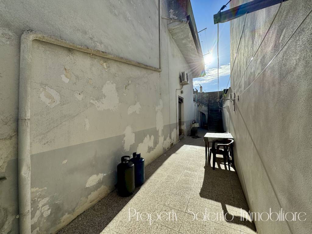 Casa indipendente a Ugento in Via Aghilberto del Balzo, 75 - Foto 3