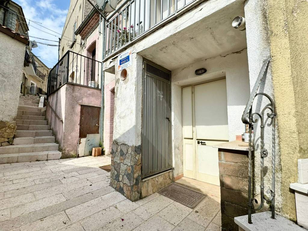 Casa indipendente a Motta montecorvino in VIA FRANCESCO PETRARCA, 12 - Foto 4