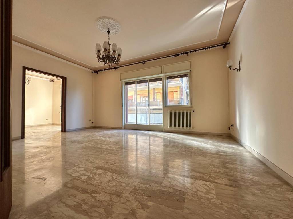 Appartamento a Reggio calabria in Via Santa Lucia, 5 - Foto 4