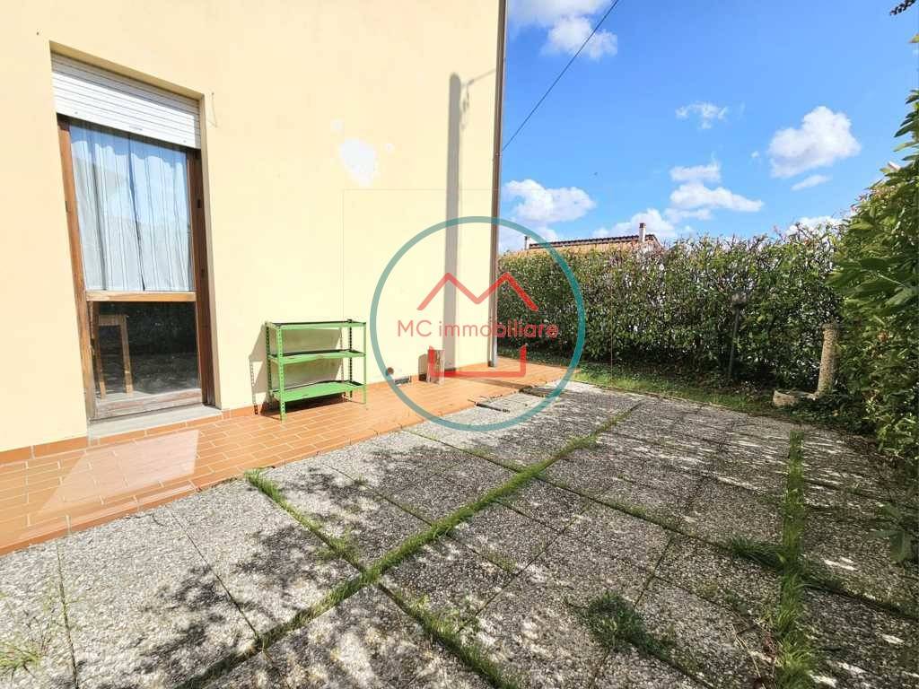 Villetta a schiera a Pescia in Via Lucchese - Foto 2