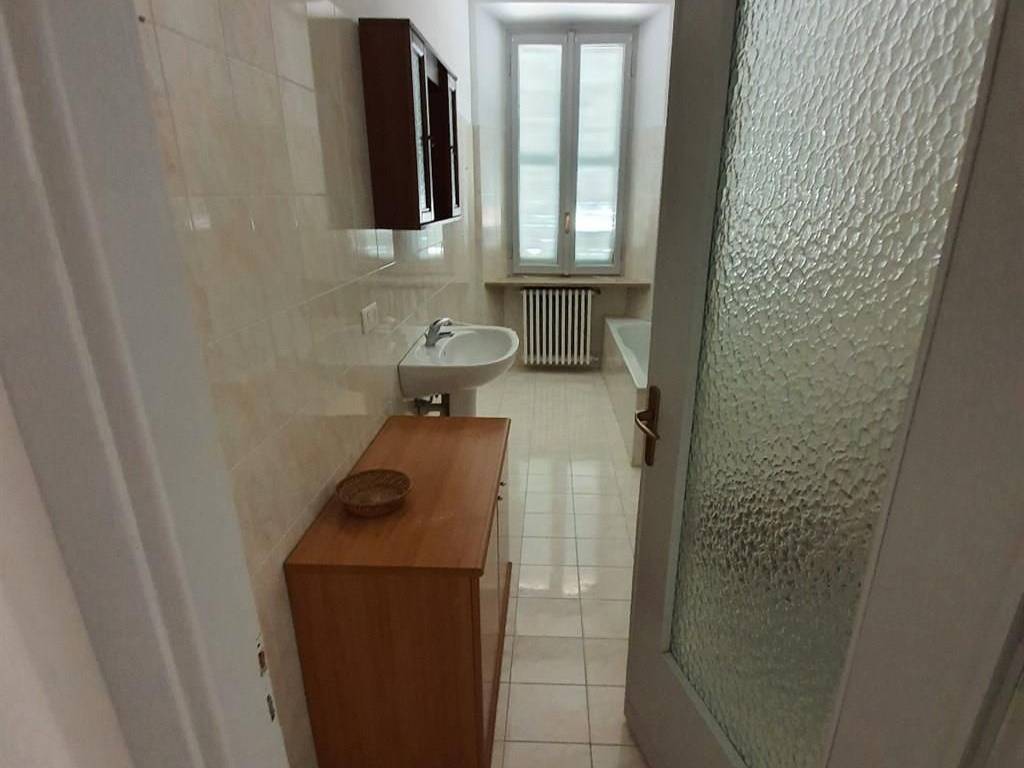 Appartamento a Tonco in PIAZZA VITTORIO EMANUELE II - Foto 5