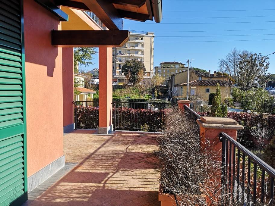 Villa a Massa e cozzile in Via 1 Maggio, 6 - Foto 2