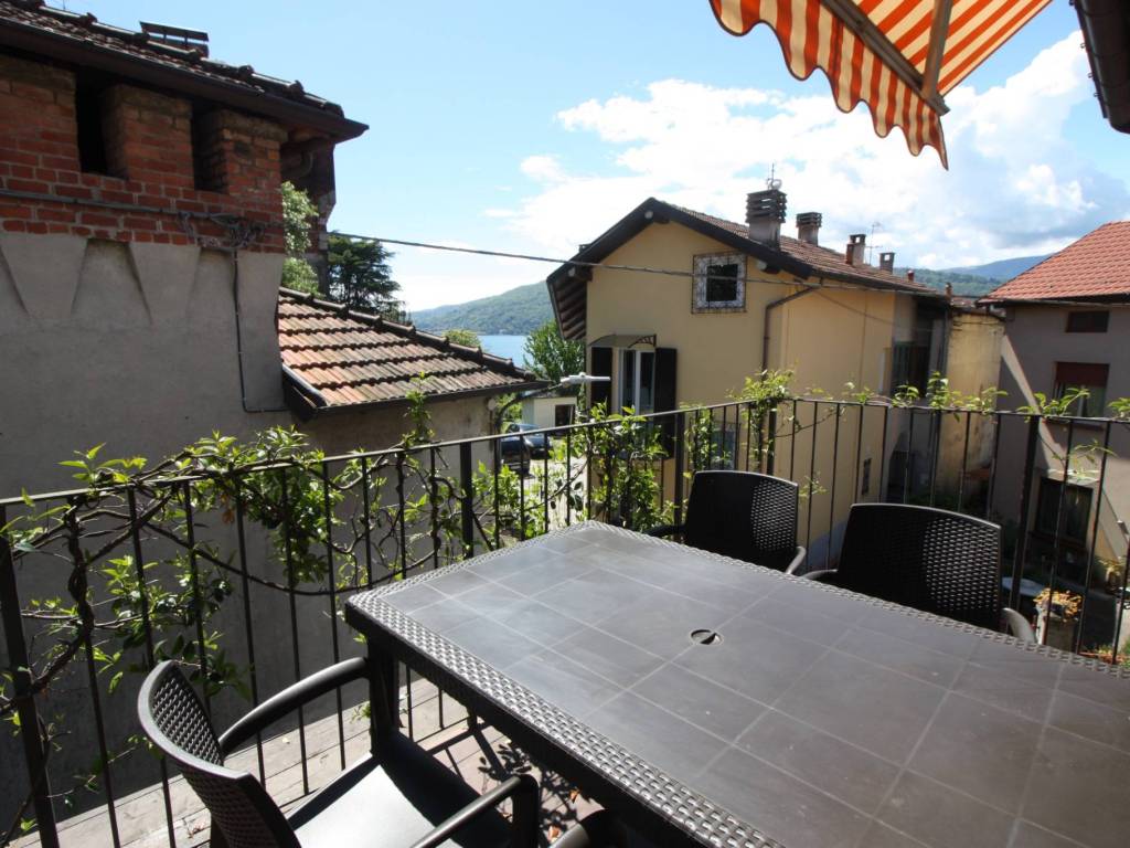 Rustico / casale a Leggiuno in Via Lago Maggiore, 13 - Foto 2