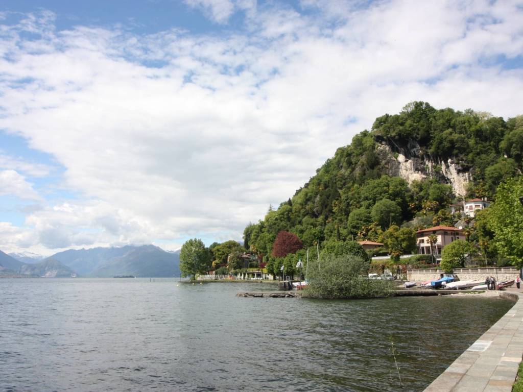 Rustico / casale a Leggiuno in Via Lago Maggiore, 13 - Foto 3
