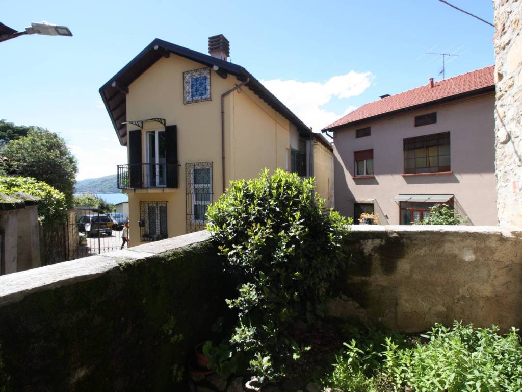 Rustico / casale a Leggiuno in Via Lago Maggiore, 13 - Foto 5