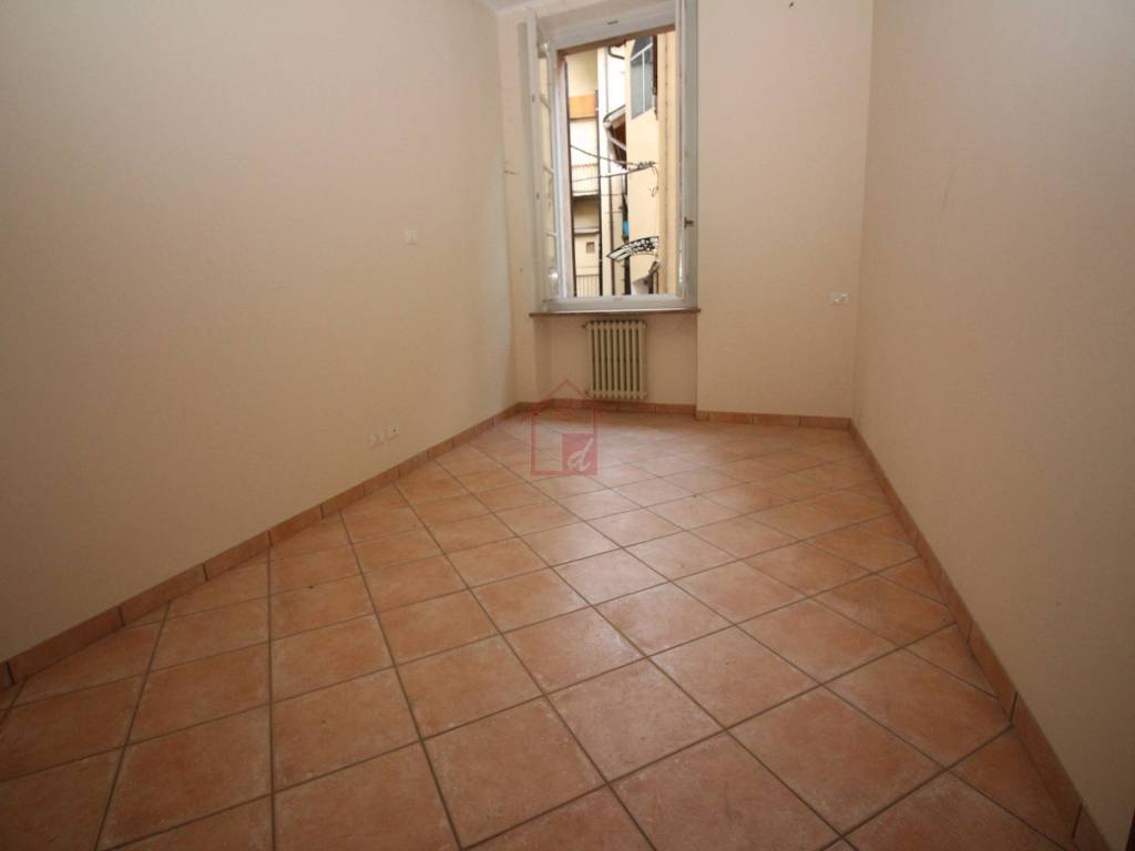 Appartamento a Vercelli in Piazza Camillo Benso di Cavour, 10 - Foto 5