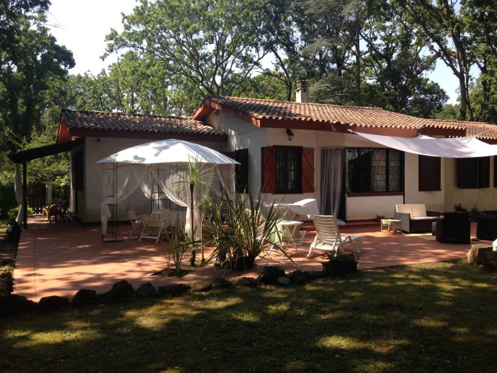 Villa a Sabaudia in Viale delle Querce - Foto 2