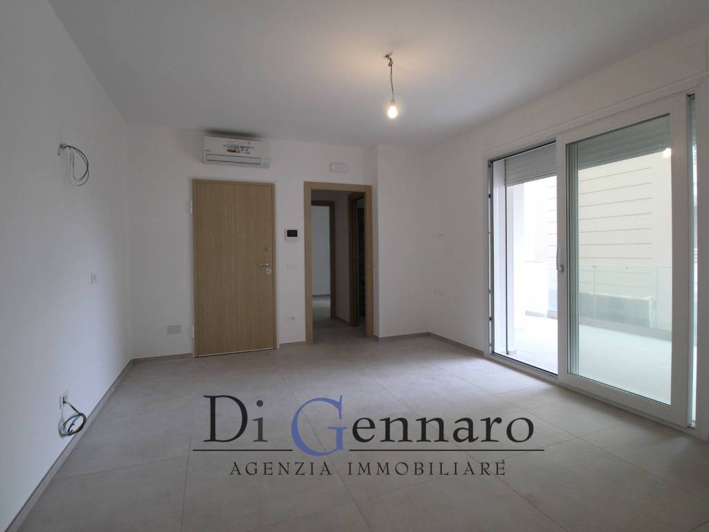 Appartamento a Alba adriatica in Viale Giuseppe Mazzini, 126 - Foto 5