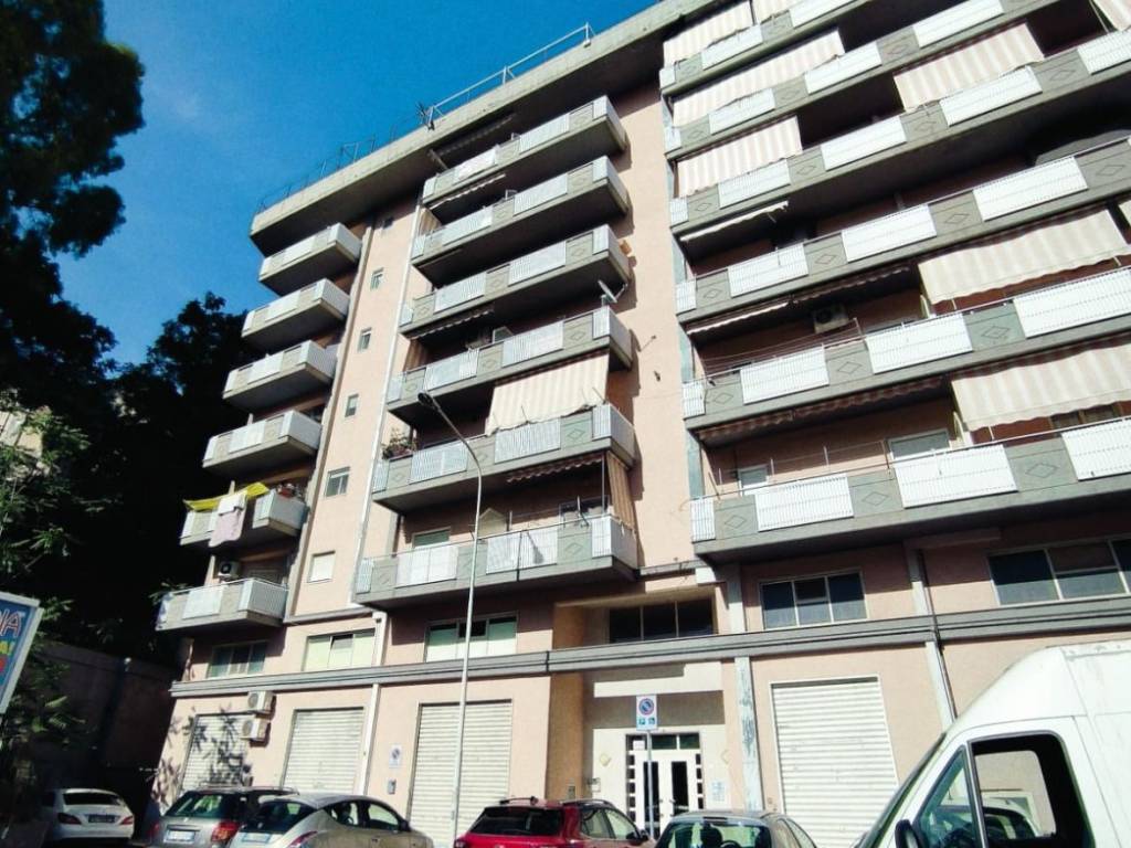 Appartamento a Caltanissetta in Via Ruggero Settimo, 39 - Foto 3