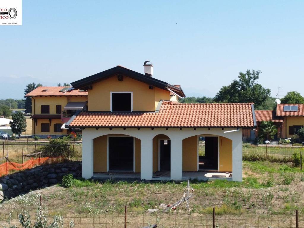 Villa a Cerrione in Via Cialdini - Foto 2
