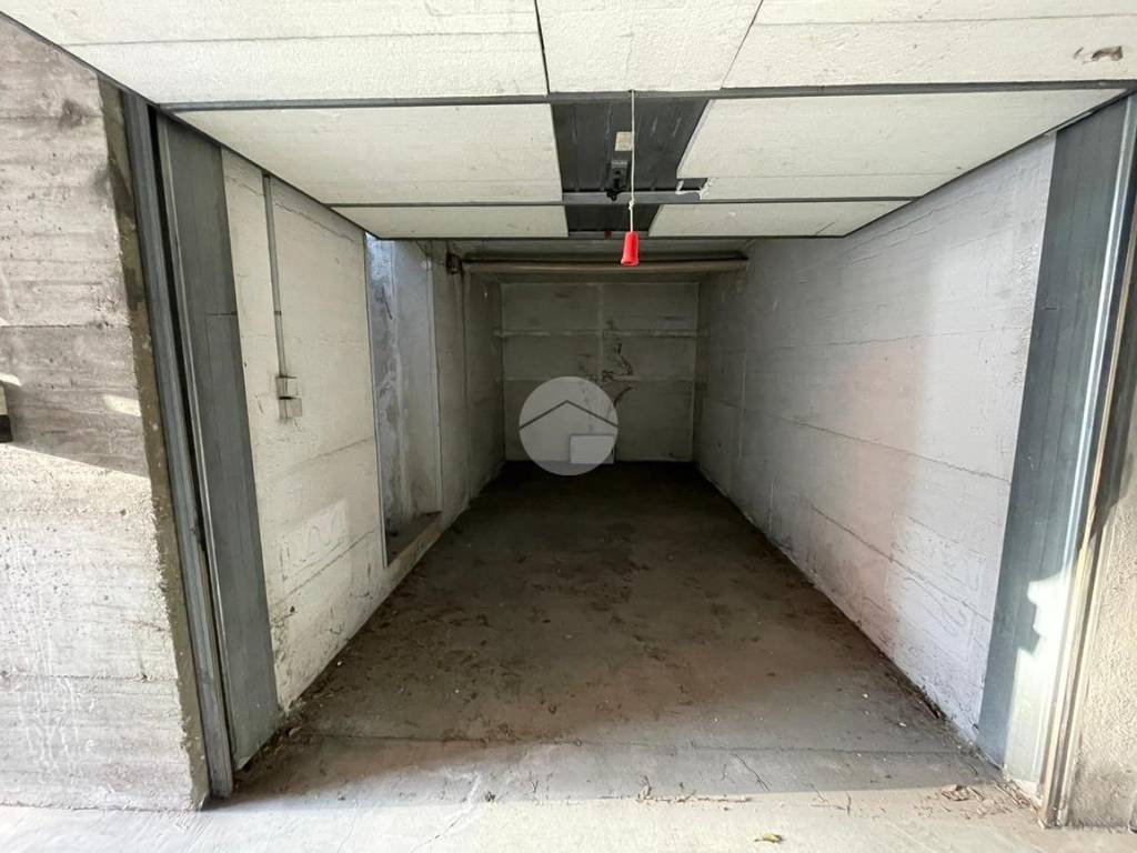 Box / garage a Verona in Via Sesia, 11 - Foto 3