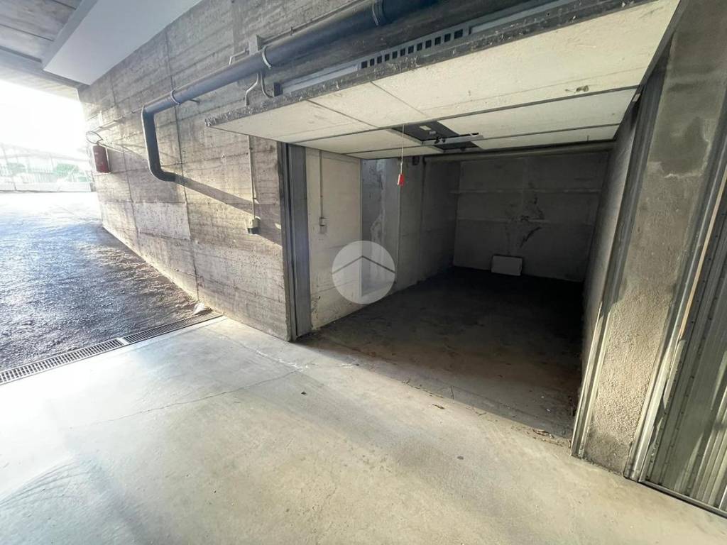 Box / garage a Verona in Via Sesia, 11 - Foto 4