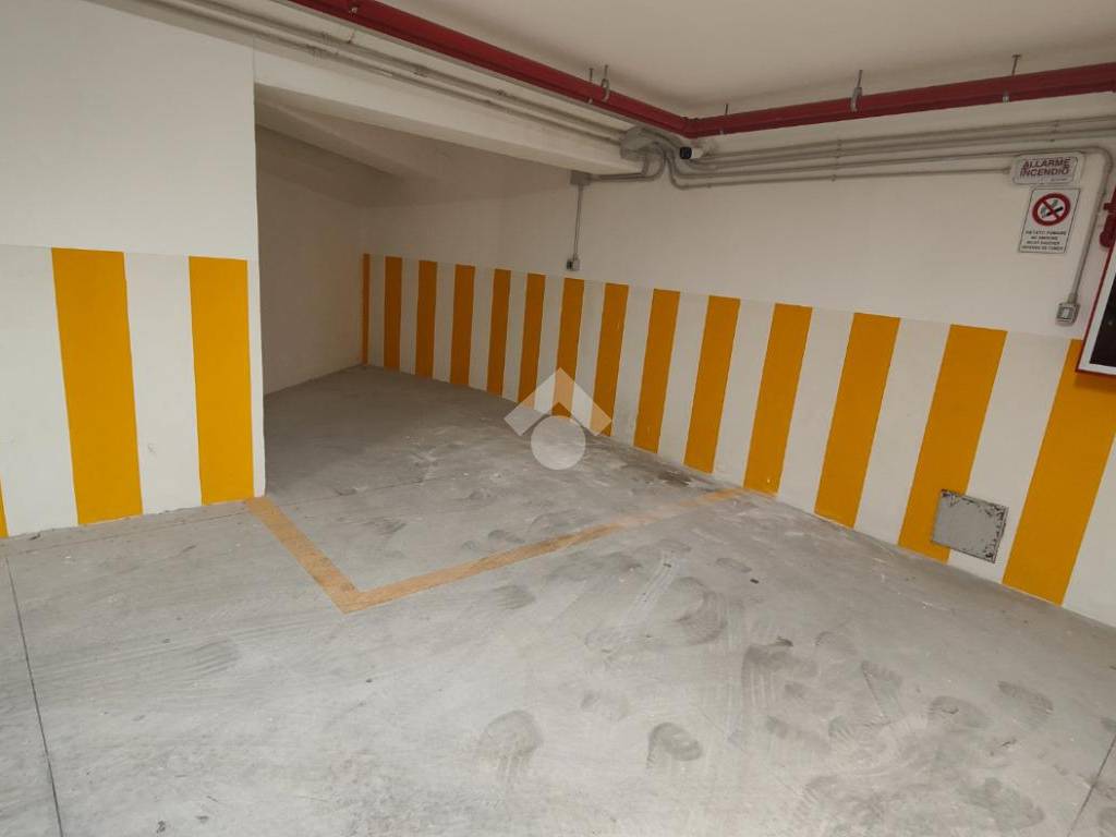 Box / garage a Ascoli piceno in Via dei sabini, 21 - Foto 2