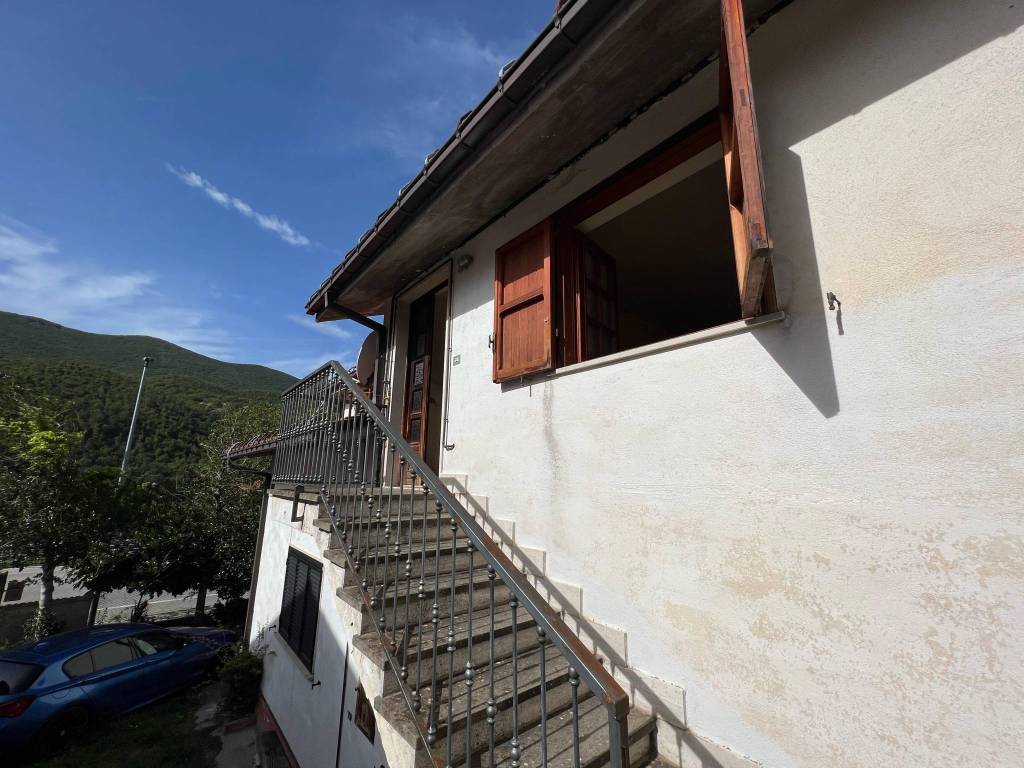 Appartamento a Scoppito in Via Roma - Foto 3