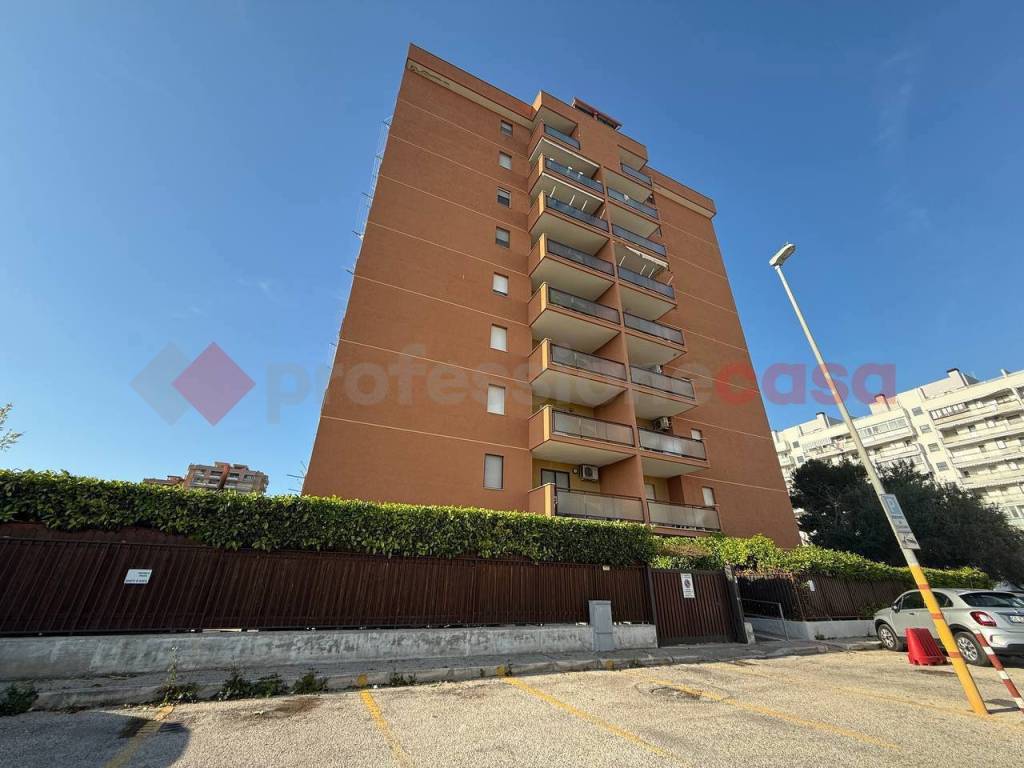 Appartamento a Taranto in via Tessaglia, 6 - Foto 1
