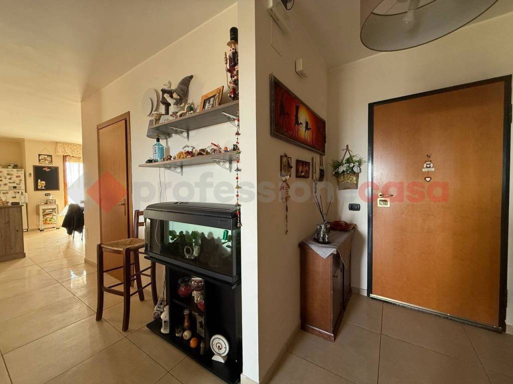 Appartamento a Taranto in via Tessaglia, 6 - Foto 2