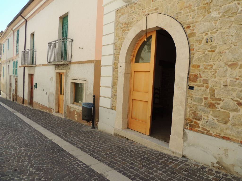 Appartamento a Alanno in Via Raffaele De Novellis - Foto 3