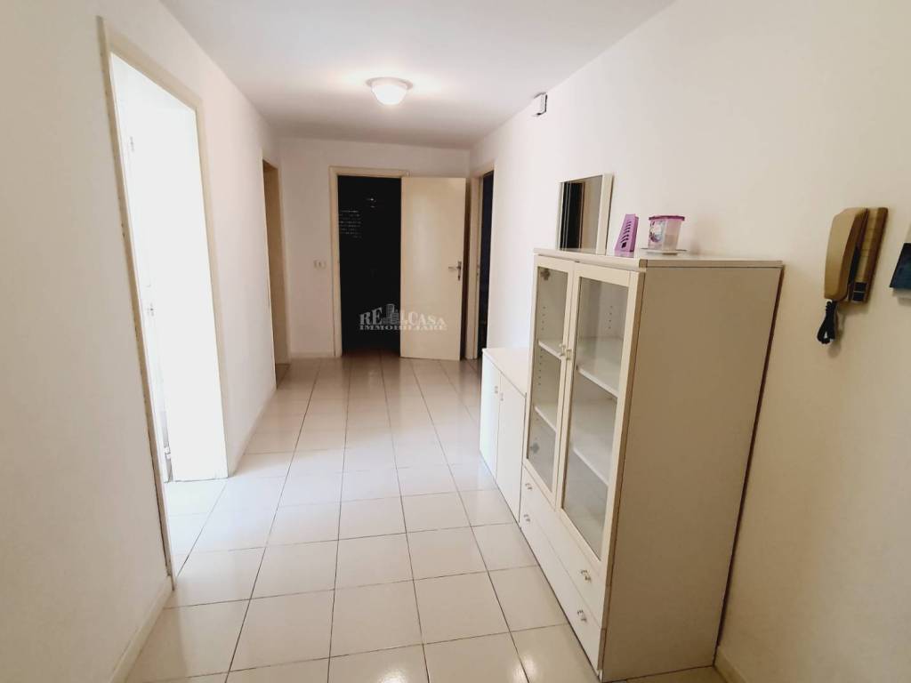 Palazzo / stabile a Martinsicuro in via vespucci, 25 - Foto 2