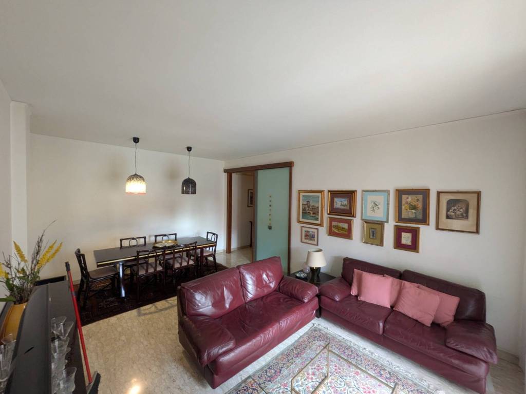 Appartamento a Verona in Via Giuseppe Zamboni, 20 - Foto 4
