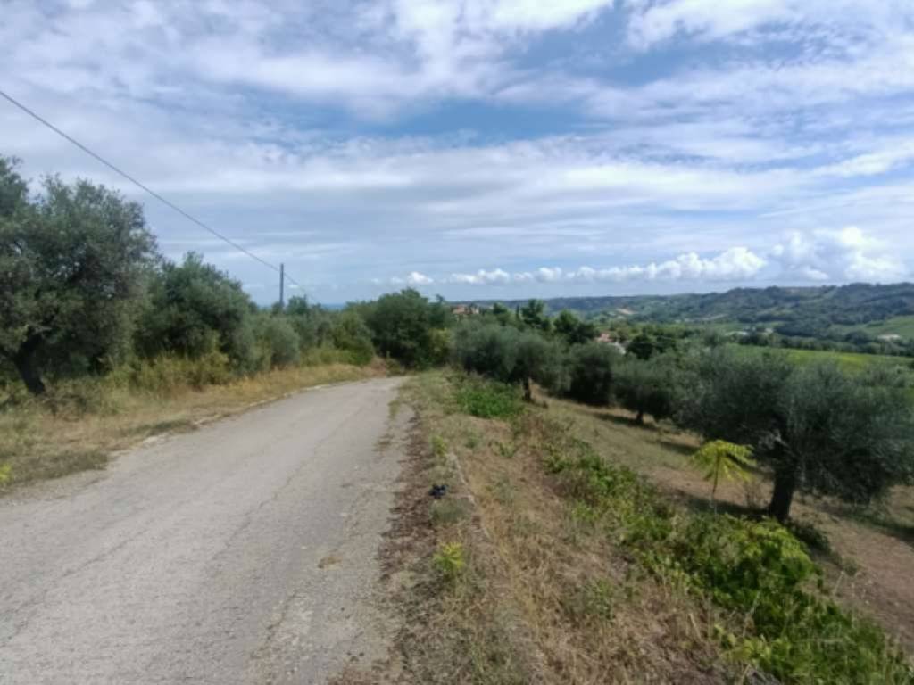 Terreno a Miglianico in Località Montupoli - Foto 3