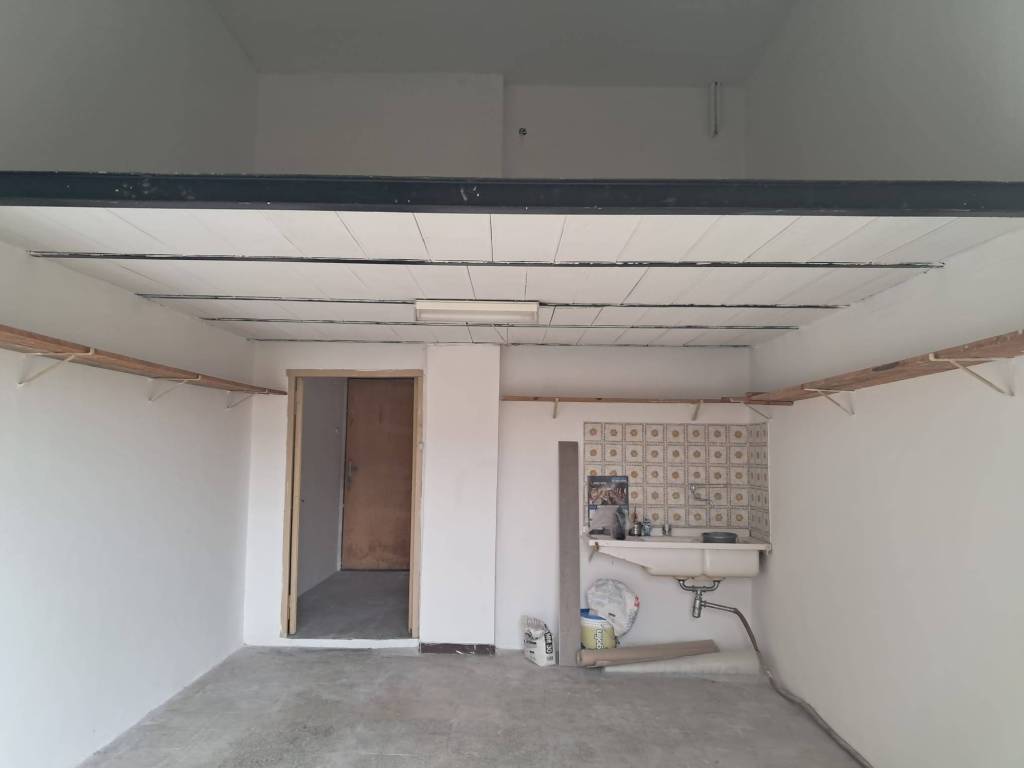 Box / garage a Alatri in Via Alcide De Gasperi, 9 - Foto 4