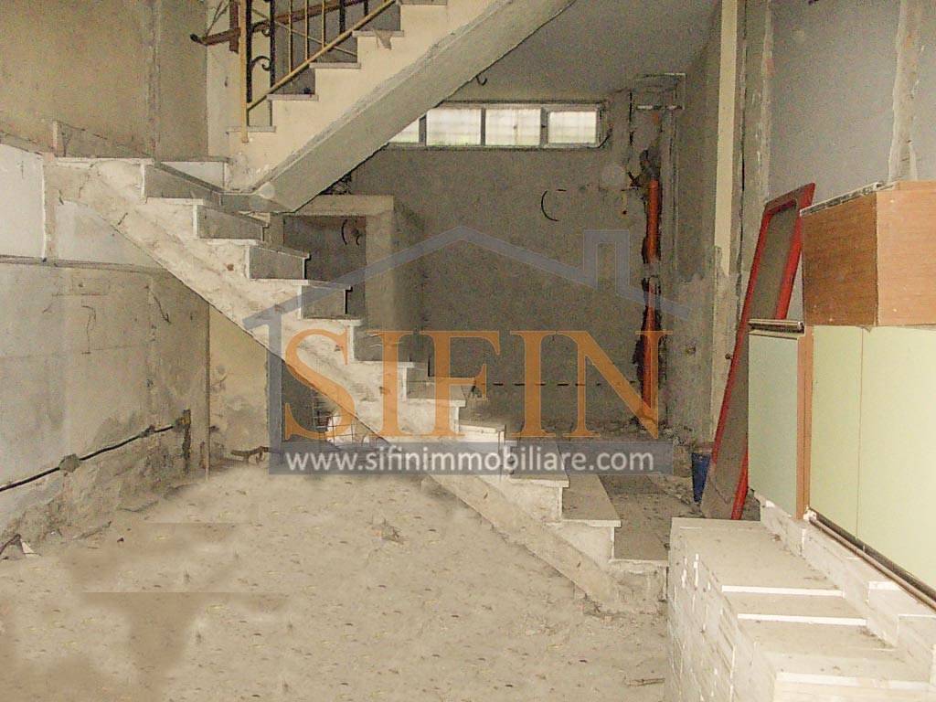 Palazzo / stabile a Grottaminarda in Corso Vittorio Veneto, 261 - Foto 4