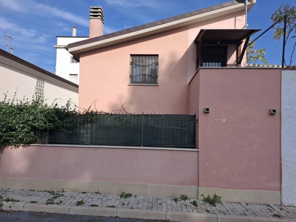 Appartamento a Pescara in Via Daniele Manin, 3 - Foto 2