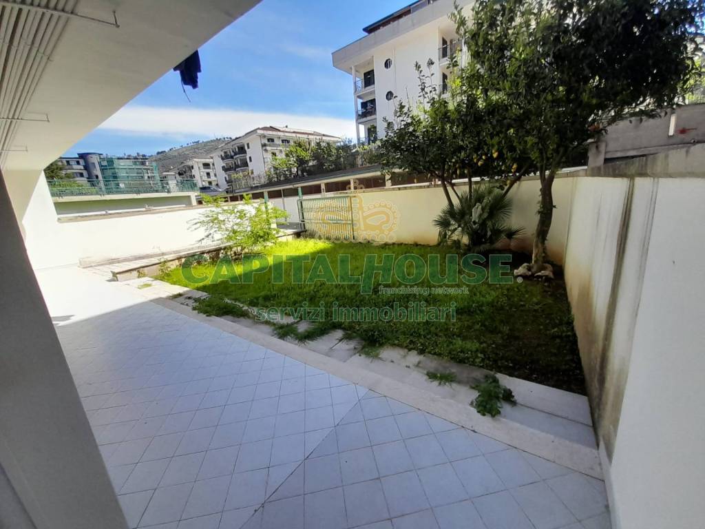 Appartamento a Caserta in Via Renato Iaselli - Foto 2