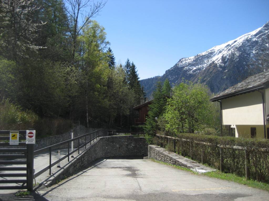 Box / garage a Courmayeur in Via dei Larici, 12 - Foto 4