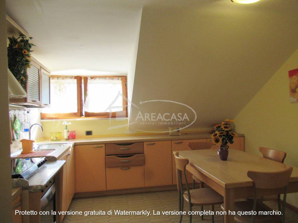 Attico / mansarda a Folignano in Via Genova, 48 - Foto 5