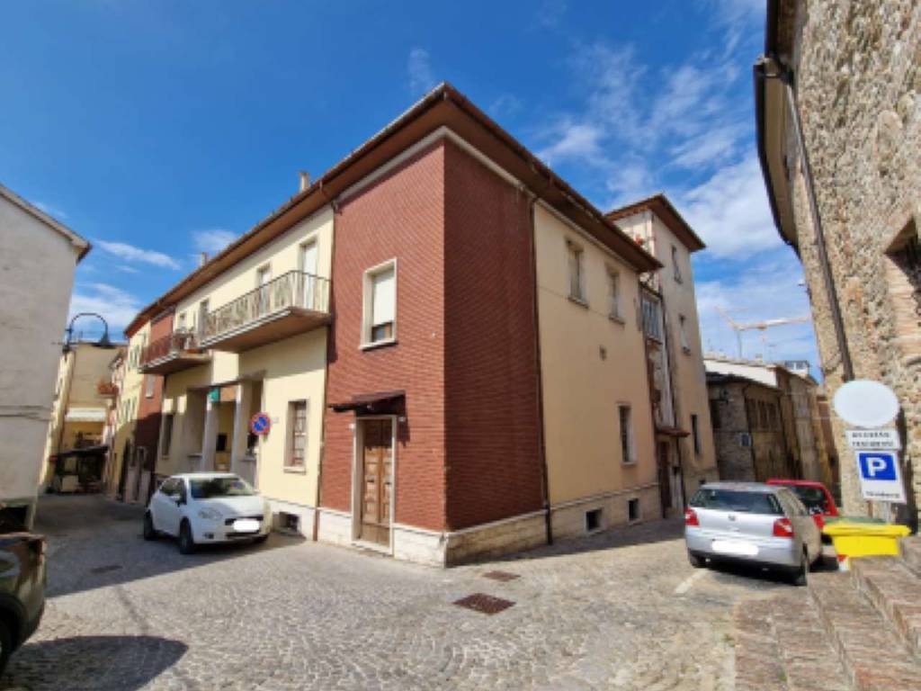 Palazzo / stabile a Apiro in via Mazzini 17 - Foto 2