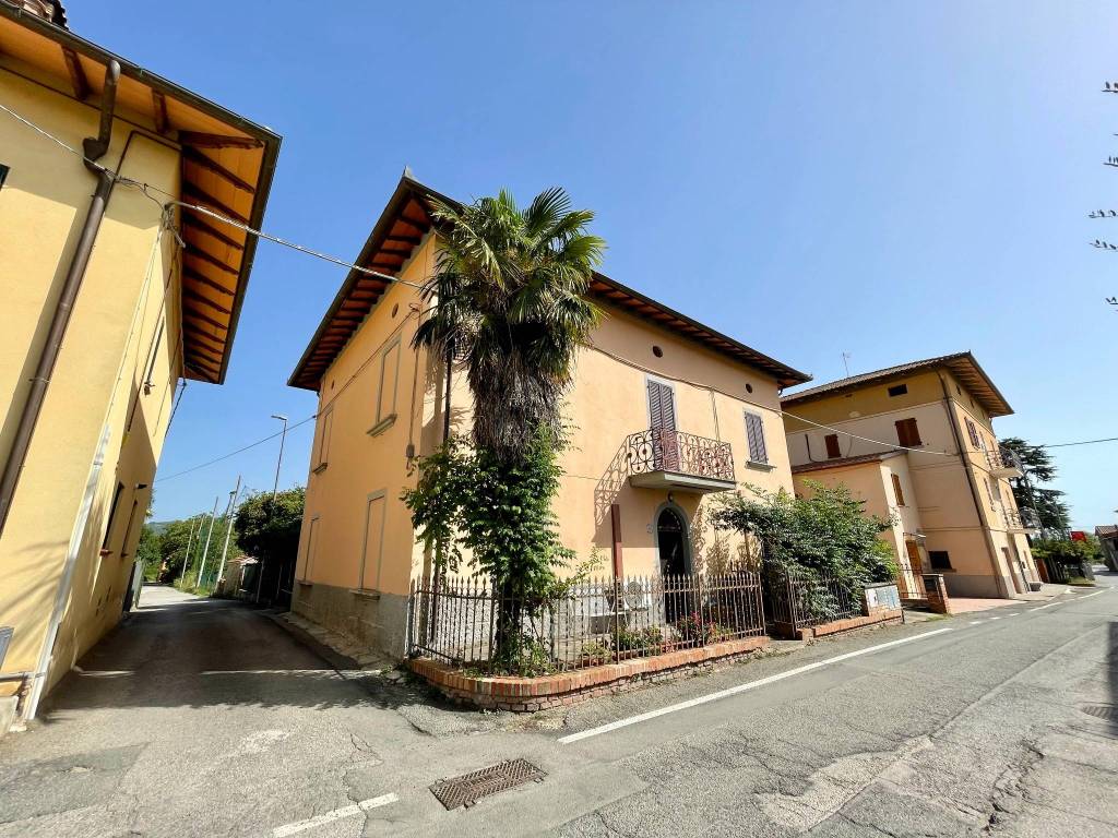 Appartamento a Tuoro sul trasimeno in Via Vernazzano Basso, 48 - Foto 2