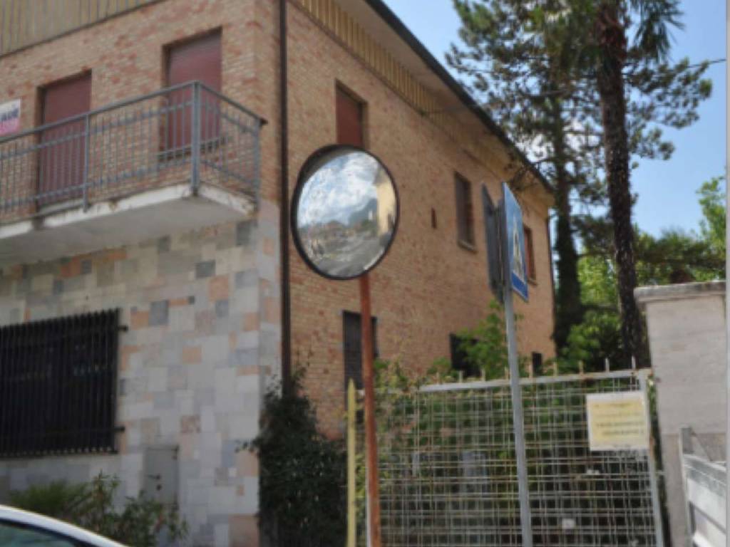 Immobile a Acqualagna in viale Risorgimento 35 - Foto 2