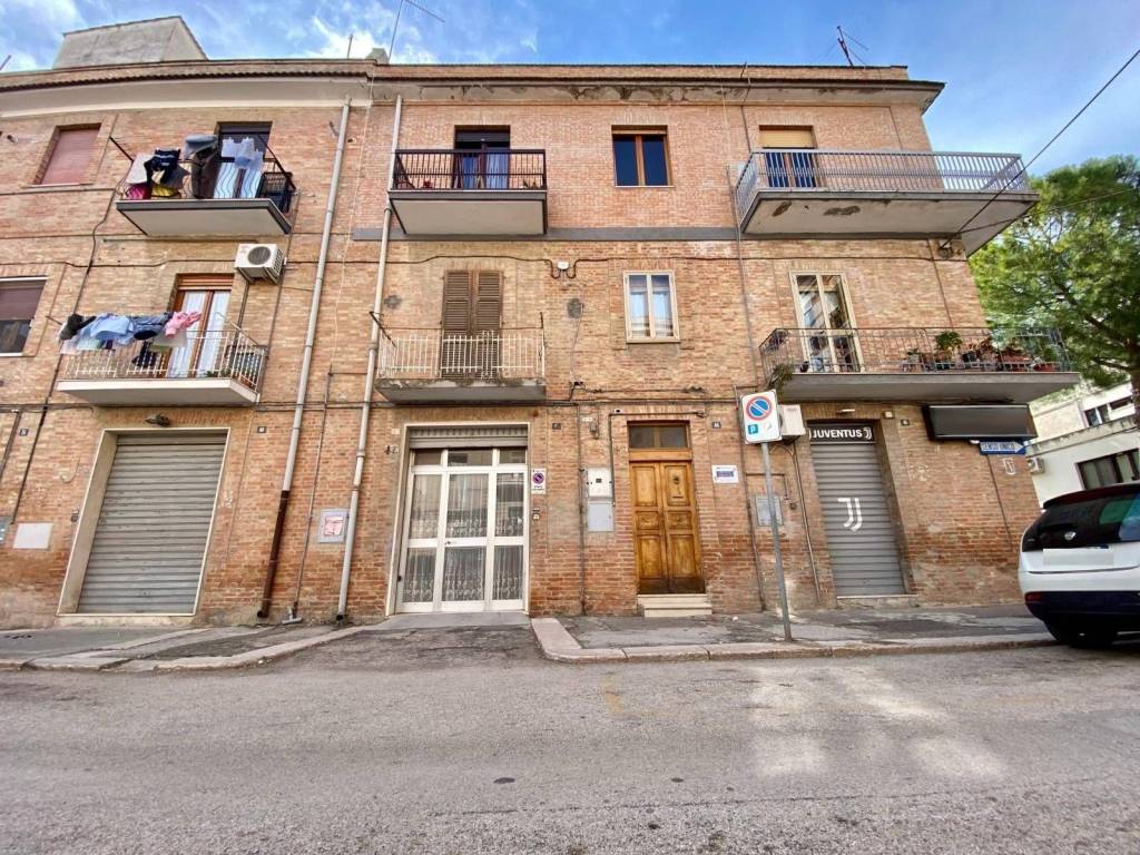 Casa indipendente a Lucera in VIA PERUGIA, 44 - Foto 2