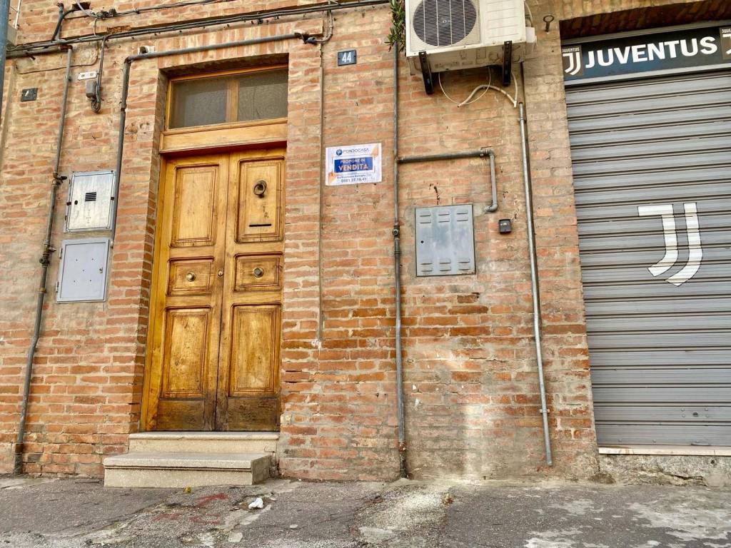 Casa indipendente a Lucera in VIA PERUGIA, 44 - Foto 3