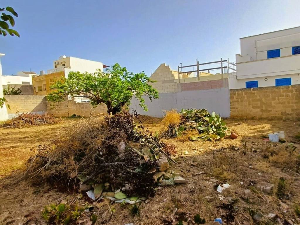 Terreno a Ugento in Via Piero Maroncelli - Foto 3