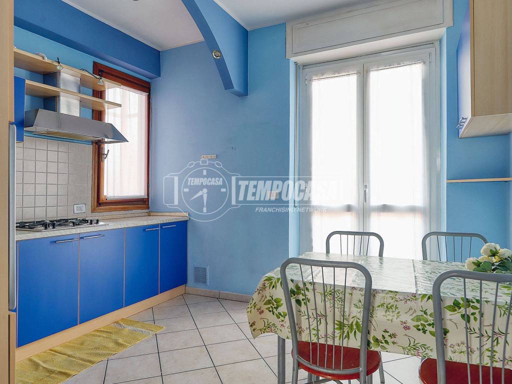 Appartamento a Varese in Viale dei mille - Foto 4