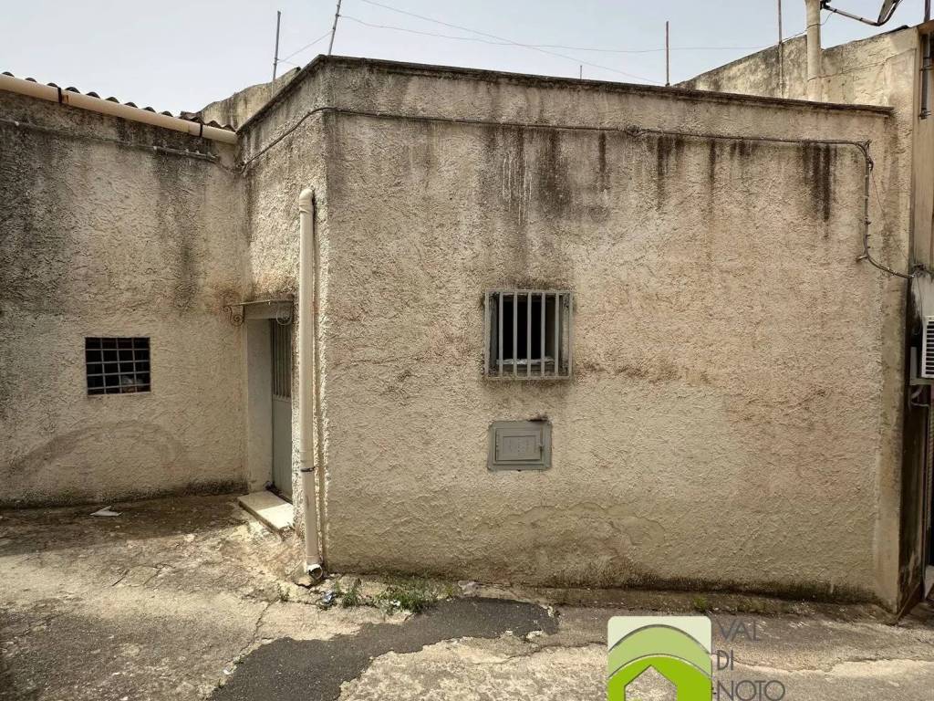 Casa indipendente a Noto in Vico Pantera S.N.C. - Foto 3