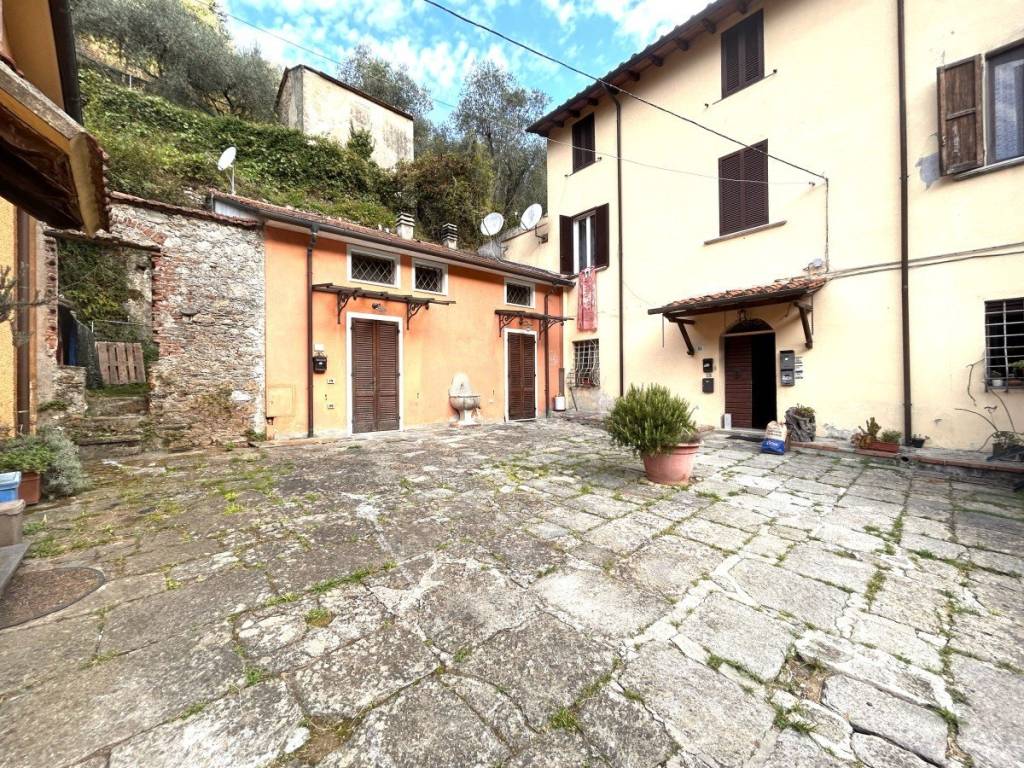 Villetta a schiera a Pietrasanta in VALDICASTELLO LOCALITA' LA PIEVE - Foto 4
