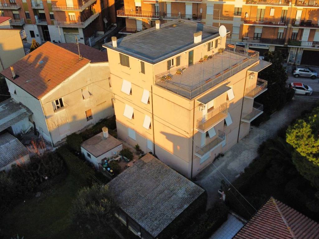 Appartamento a Civitanova marche in Via CALATAFIMI, 27 - Foto 4