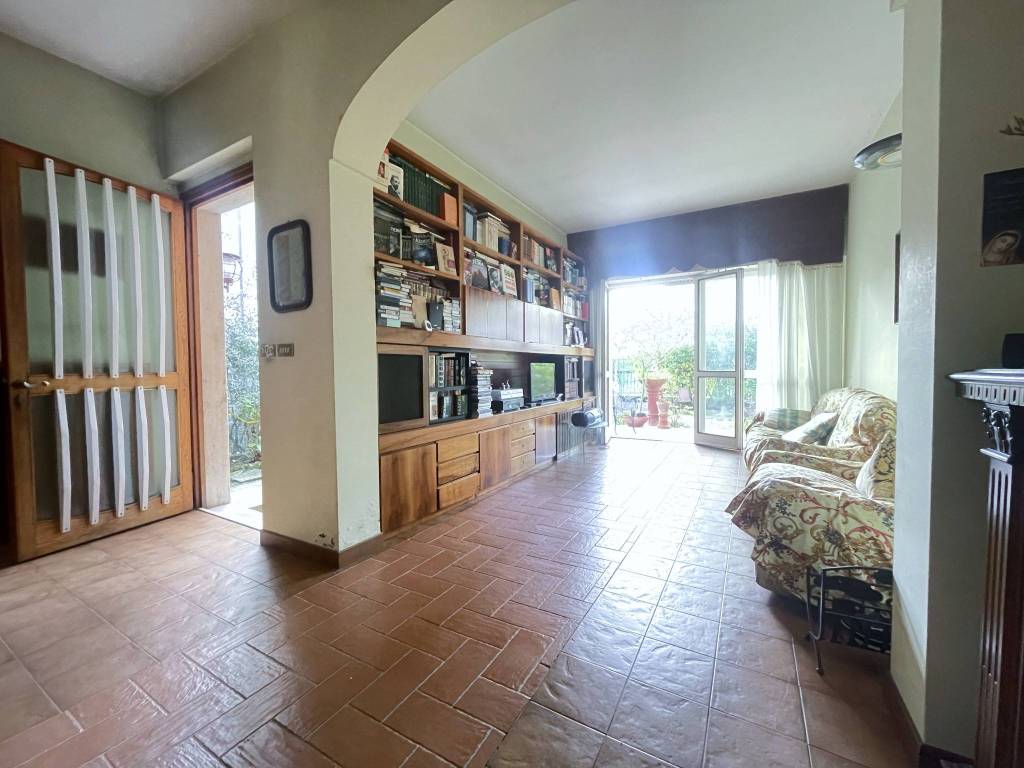 Casa indipendente a Riccione in Viale Francesco Baracca - Foto 1