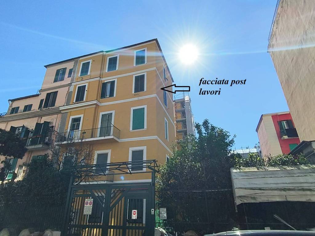 Appartamento a Napoli in Viale Campi Flegrei - Foto 2