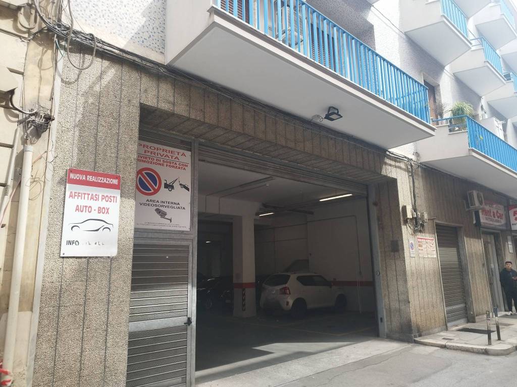 Box / garage a Bari in Via Luigi Zuppetta, 9 - Foto 2