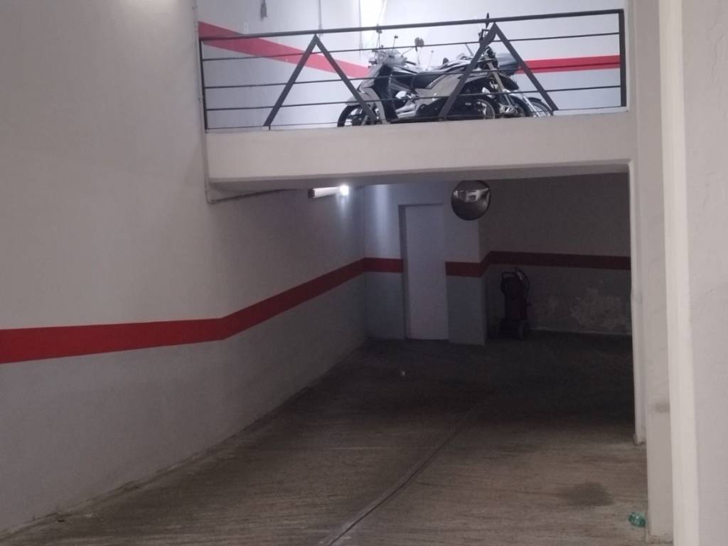 Box / garage a Bari in Via Luigi Zuppetta, 9 - Foto 4