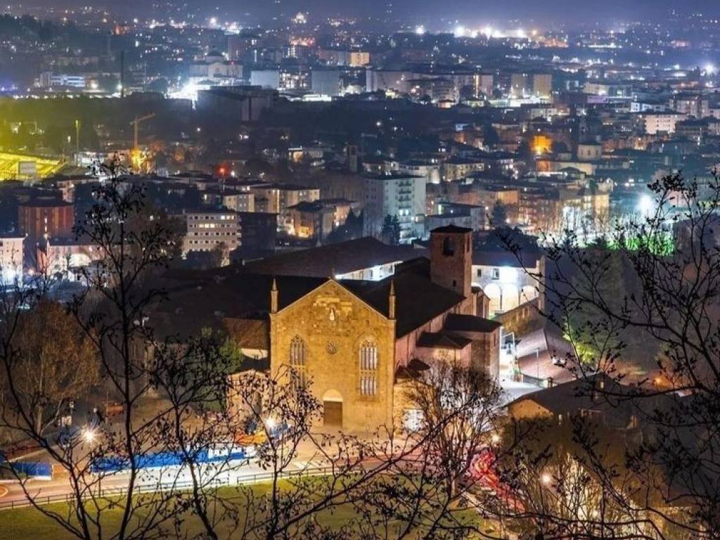 Appartamento a Bergamo in Via Francesco Nullo, 29 - Foto 2