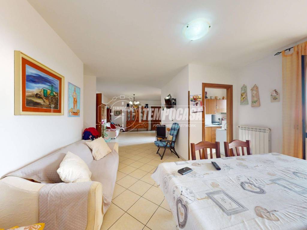 Appartamento a Scorrano in Via Madonna di Lourdes 19 - Foto 2