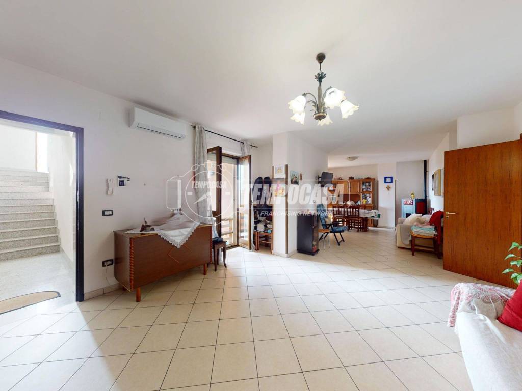 Appartamento a Scorrano in Via Madonna di Lourdes 19 - Foto 4